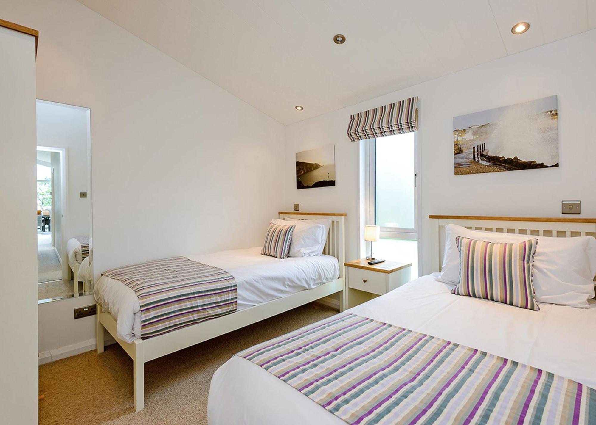 Hotel Woodside Coastal Retreat Fishbourne  Zimmer foto